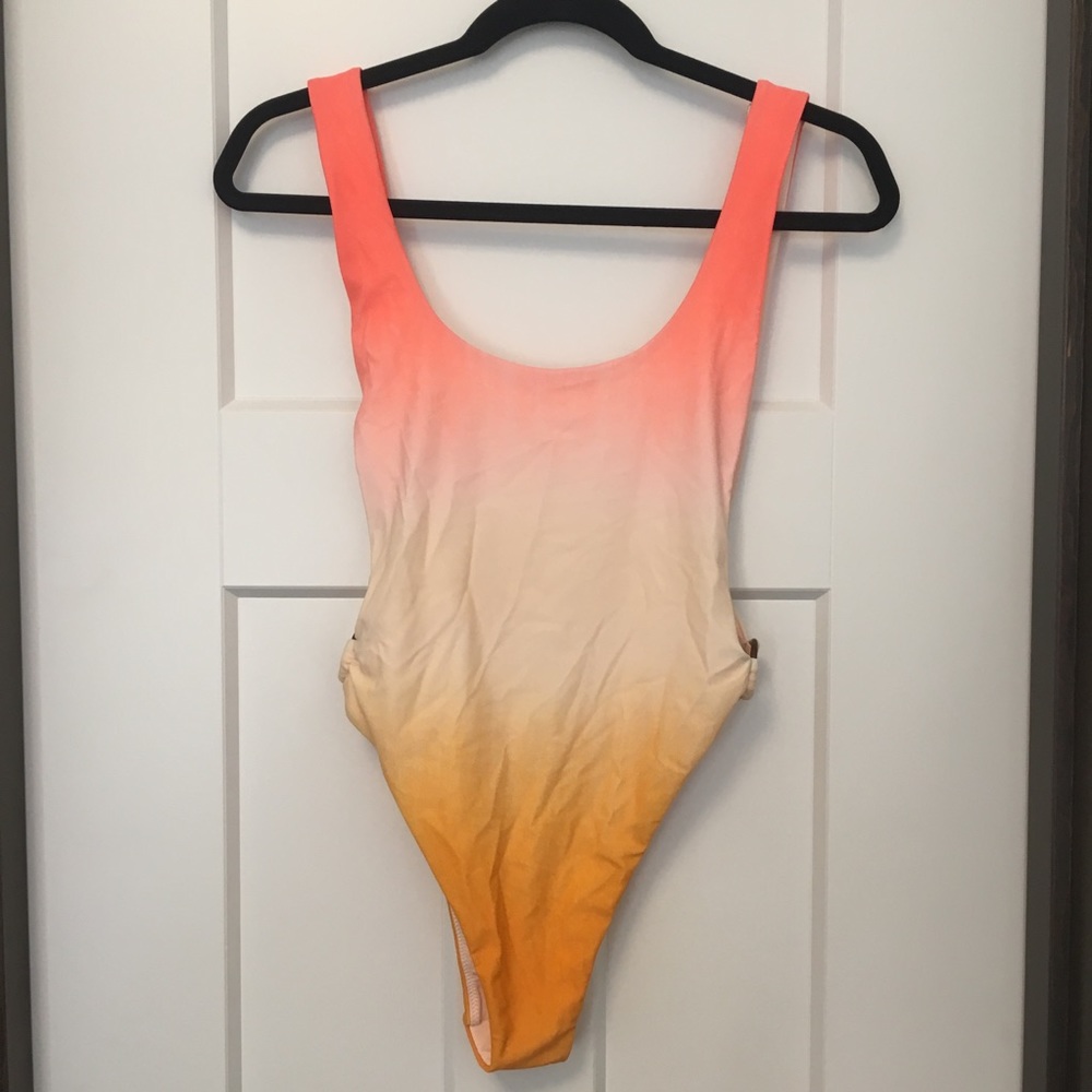 NWT Ombré swimsuit